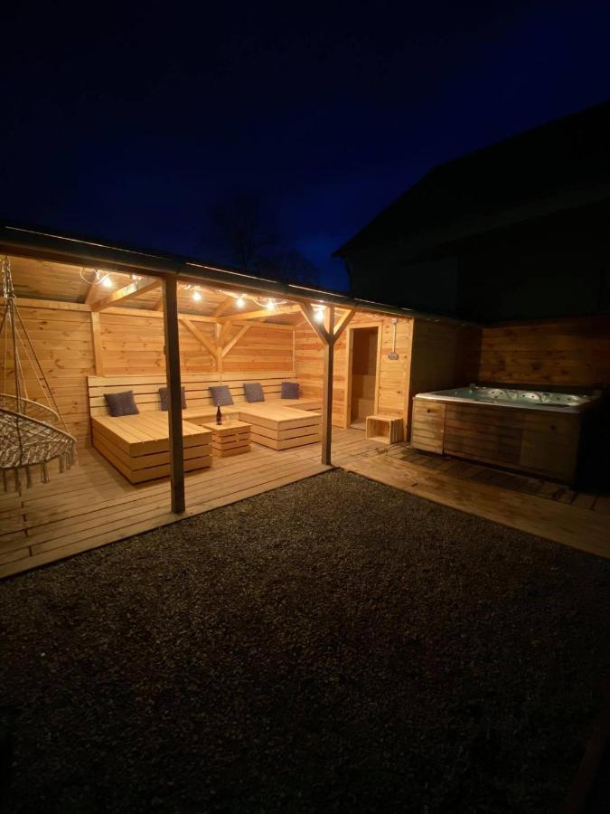 Ubytovani S Wellness Dolni Dobrouc Exterior foto