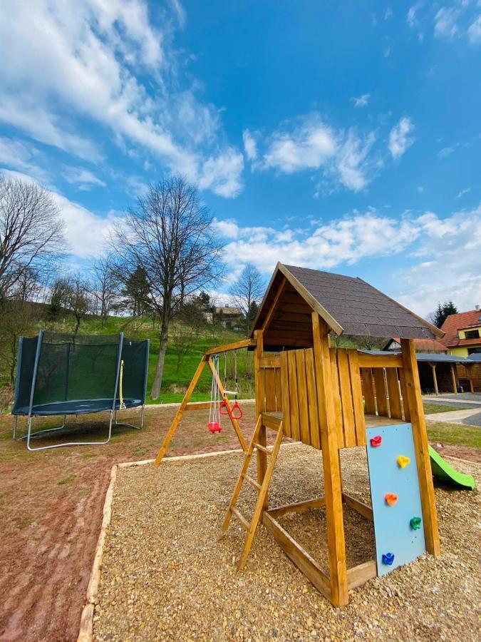 Ubytovani S Wellness Dolni Dobrouc Exterior foto